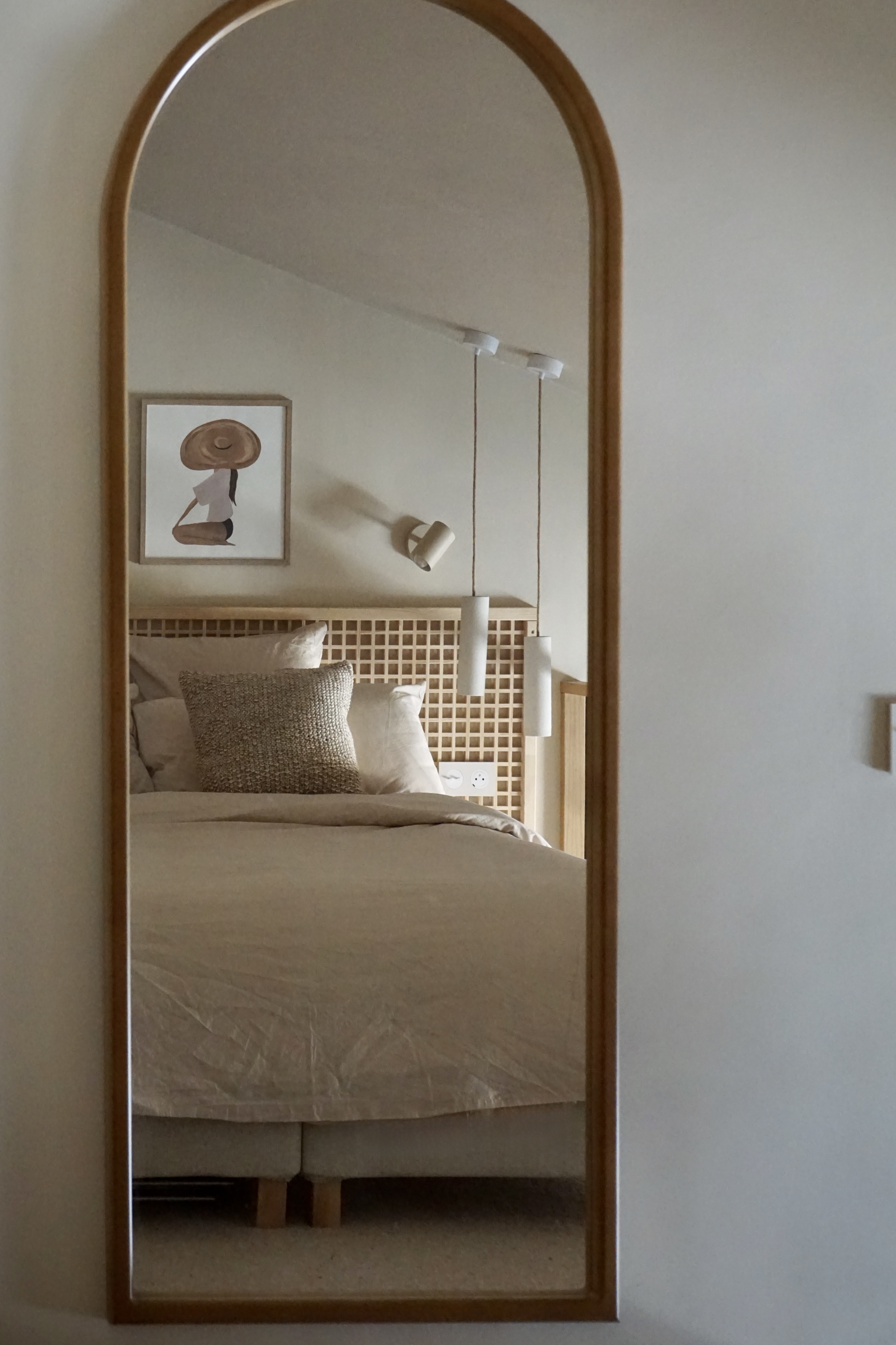 Schlafzimmer im Spiegel